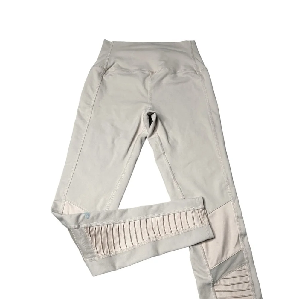 Alo Yoga High-Waist Moto Sport Legging with Mesh Panels Light Pink Size Small